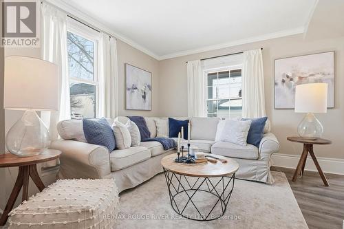 191 Blake Street, Cobourg, ON - Indoor Photo Showing Living Room