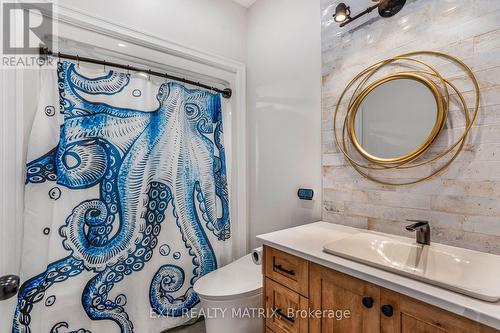 58 De La Seigneurie Street, Champlain, ON - Indoor Photo Showing Bathroom