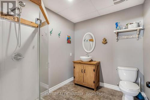 58 De La Seigneurie Street, Champlain, ON - Indoor Photo Showing Bathroom