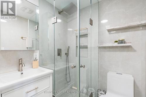 81 Wallace Street, New Tecumseth, ON - Indoor Photo Showing Bathroom