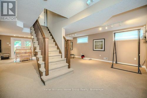 6 Cummings Court, Guelph (Pineridge/Westminster Woods), ON - Indoor