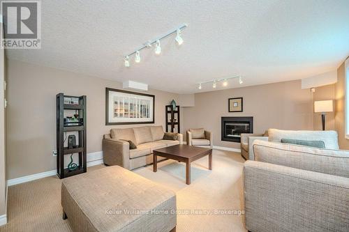 6 Cummings Court, Guelph (Pineridge/Westminster Woods), ON - Indoor Photo Showing Other Room With Fireplace