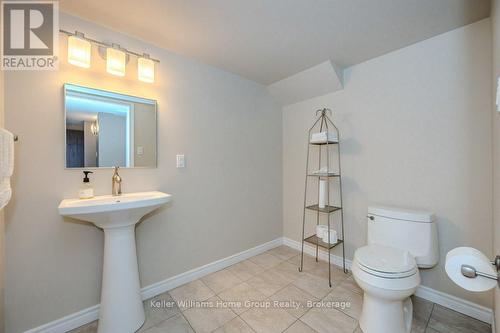 6 Cummings Court, Guelph (Pineridge/Westminster Woods), ON - Indoor Photo Showing Bathroom