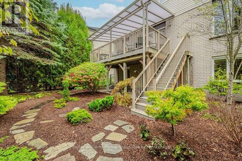 6 Cummings Court, Guelph (Pineridge/Westminster Woods), ON - Outdoor