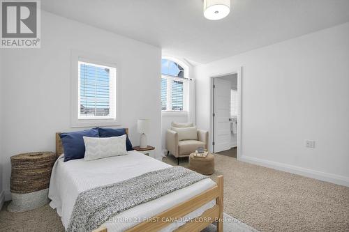 134 Staffordshire Court, London North (North L), ON - Indoor Photo Showing Bedroom