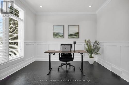134 Staffordshire Court, London North (North L), ON - Indoor Photo Showing Office