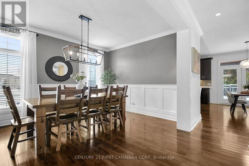 134 Staffordshire Court, London North (North L), ON - Indoor Photo Showing Dining Room