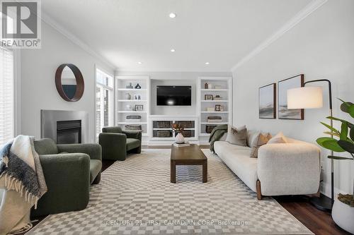 134 Staffordshire Court, London North (North L), ON - Indoor Photo Showing Living Room With Fireplace