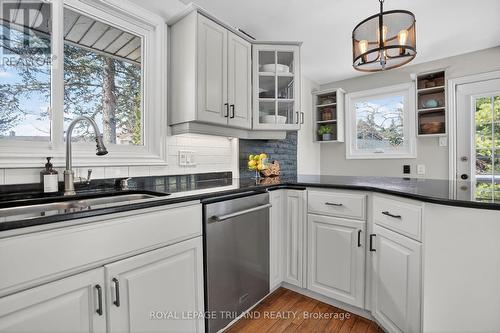 Main Floor: Kitchen - 88 Salem Court, London South (South P), ON - Indoor Photo Showing Kitchen With Double Sink