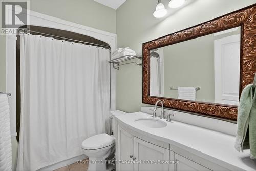 1983 Quarrier Road, London North (North R), ON - Indoor Photo Showing Bathroom