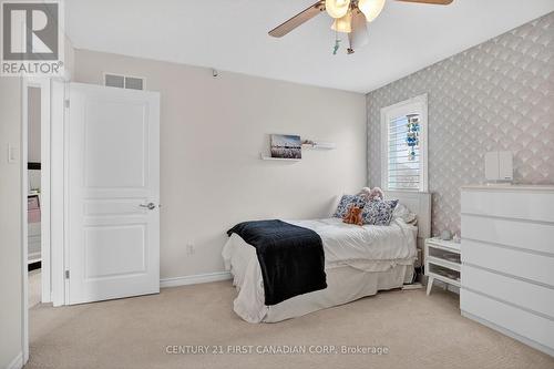 1983 Quarrier Road, London North (North R), ON - Indoor Photo Showing Bedroom