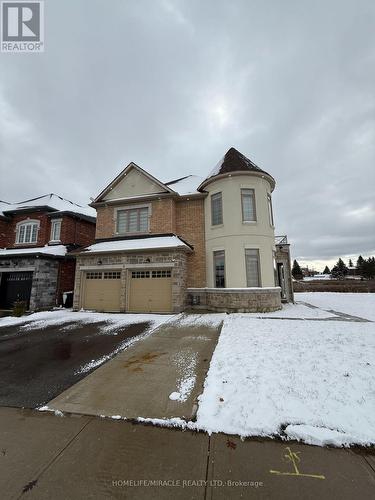 277 GIBSON CIRCLE  Bradford West Gwillimbury, ON L3Z 0X2