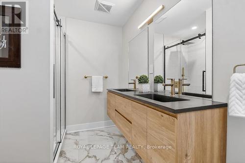6636 Marina Drive, Ottawa, ON - Indoor Photo Showing Bathroom