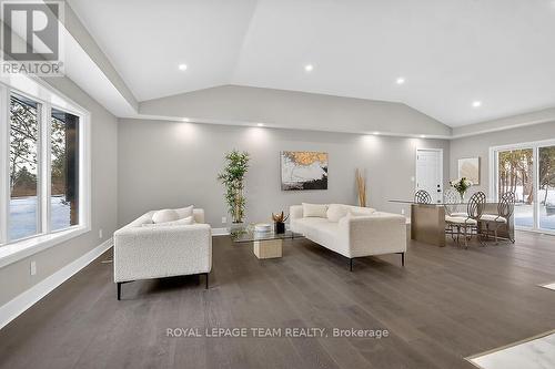 6636 Marina Drive, Ottawa, ON - Indoor