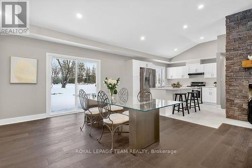 6636 Marina Drive, Ottawa, ON - Indoor Photo Showing Dining Room