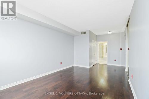 2306 - 1480 Riverside Drive, Ottawa, ON - Indoor Photo Showing Other Room