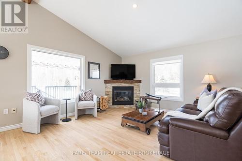 5518 25 Side Road, Essa, ON - Indoor Photo Showing Living Room With Fireplace