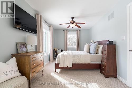 5518 25 Side Road, Essa, ON - Indoor Photo Showing Bedroom