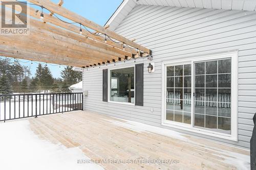 5518 25 Side Road, Essa, ON - Outdoor With Deck Patio Veranda With Exterior