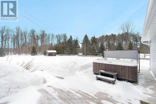 5518 25 Side Road, Essa, ON - Outdoor