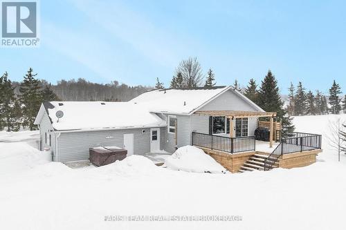 5518 25 Side Road, Essa, ON - Outdoor