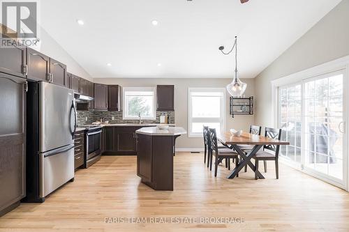 5518 25 Side Road, Essa, ON - Indoor