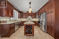 Gourmet Chef's Kitchen - 