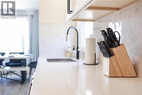 219 Macinnis Street, Welland, ON - Indoor Photo Showing Kitchen