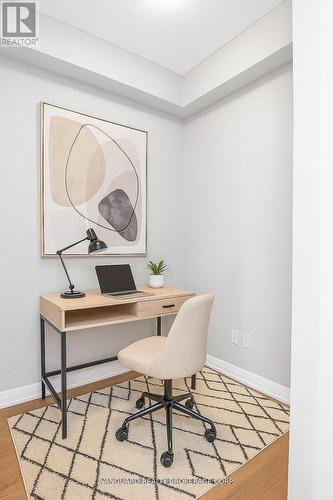 1508 - 7895 Jane Street, Vaughan, ON - Indoor