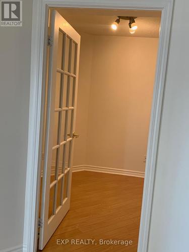 2120 - 25 Kingsbridge Garden Circle, Mississauga, ON - Indoor