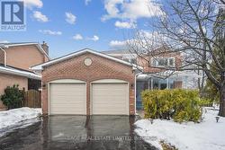 3036 SWANSEA DRIVE  Oakville, ON L6L 6H9