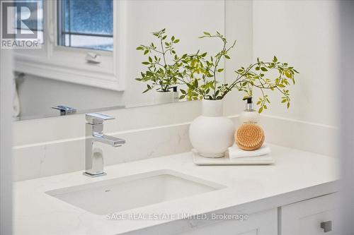 3036 Swansea Drive, Oakville, ON - Indoor Photo Showing Bathroom