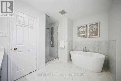 3036 Swansea Drive, Oakville, ON - Indoor Photo Showing Bathroom