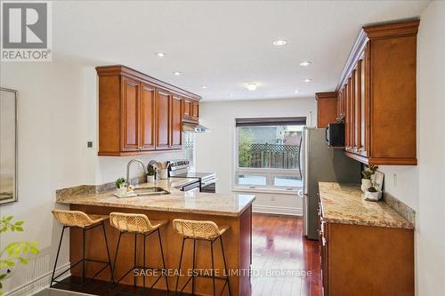 3036 Swansea Drive, Oakville, ON - Indoor Photo Showing Kitchen