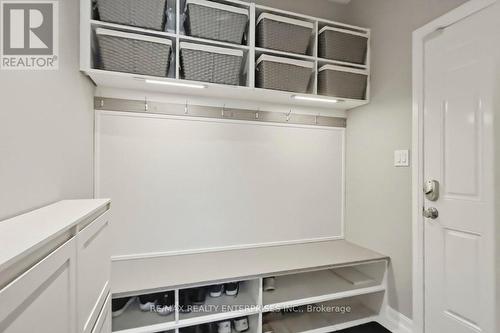 355 Wisteria Way, Oakville, ON - Indoor