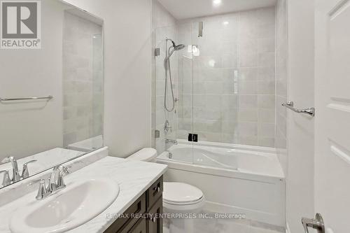 355 Wisteria Way, Oakville, ON - Indoor Photo Showing Bathroom