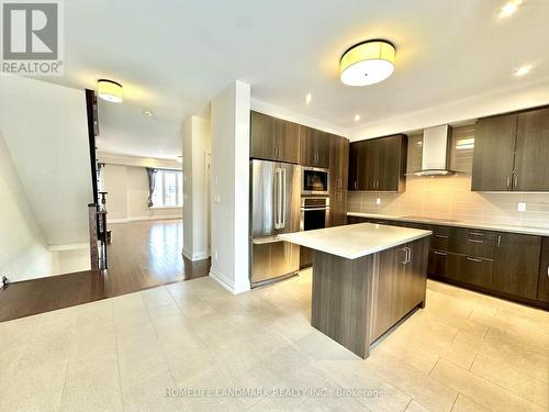 87 Village Parkway, Markham, ON - Indoor Photo Showing Kitchen