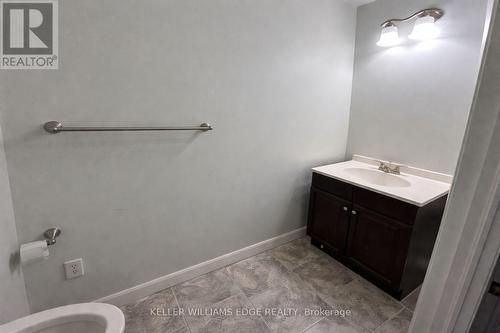 940 Barton Street E, Hamilton, ON 