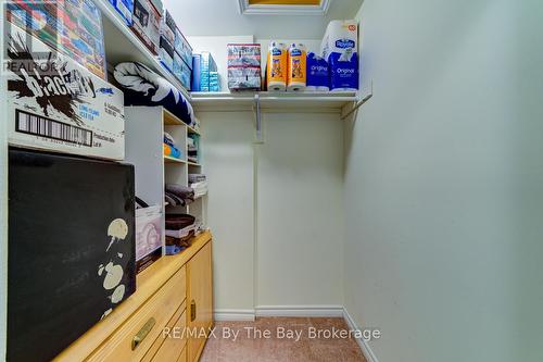 65 Meadow Lane, Wasaga Beach, ON - Indoor With Storage