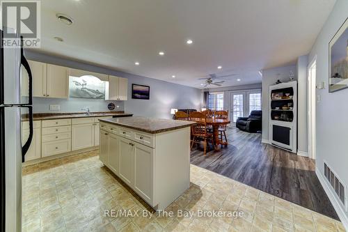 65 Meadow Lane, Wasaga Beach, ON - Indoor Photo Showing Kitchen