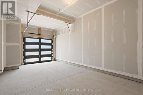 6905 Heathwoods Avenue, London South (South V), ON - Indoor Photo Showing Other Room