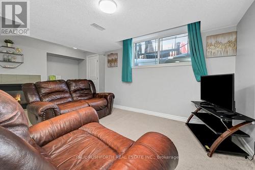 Basement-Rec Room - 560 Du Pin Rouge Way, Ottawa, ON - Indoor Photo Showing Living Room