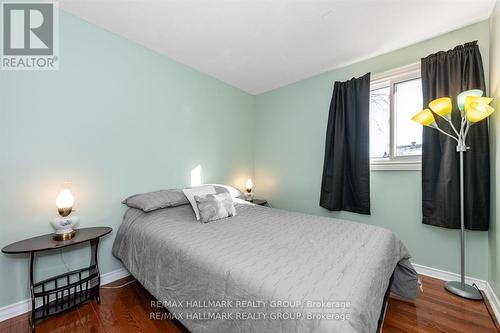 51 - 1803 Lamoureux Drive, Ottawa, ON - Indoor Photo Showing Bedroom