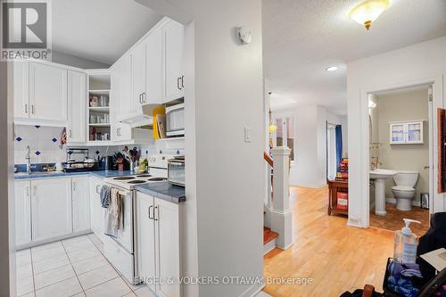 293 Somerset Street E, Ottawa, ON - Indoor Photo Showing Kitchen
