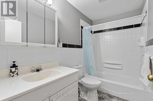 128 Cook Avenue, Fort Erie (Ridgeway), ON - Indoor Photo Showing Bathroom