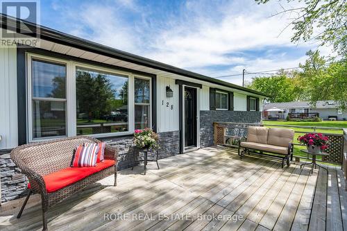 128 Cook Avenue, Fort Erie (Ridgeway), ON - Outdoor With Deck Patio Veranda With Exterior