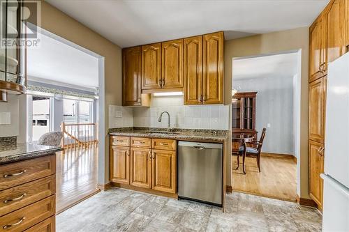 147 Cranbrook Crescent, Sudbury, ON - Indoor Photo Showing Kitchen