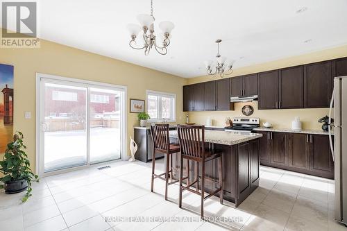 1041 Wickham Road, Innisfil, ON - Indoor Photo Showing Kitchen With Upgraded Kitchen