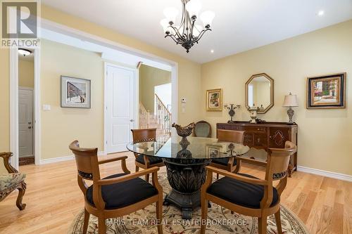 1041 Wickham Road, Innisfil, ON - Indoor Photo Showing Dining Room