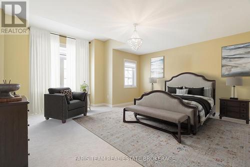 1041 Wickham Road, Innisfil, ON - Indoor Photo Showing Bedroom